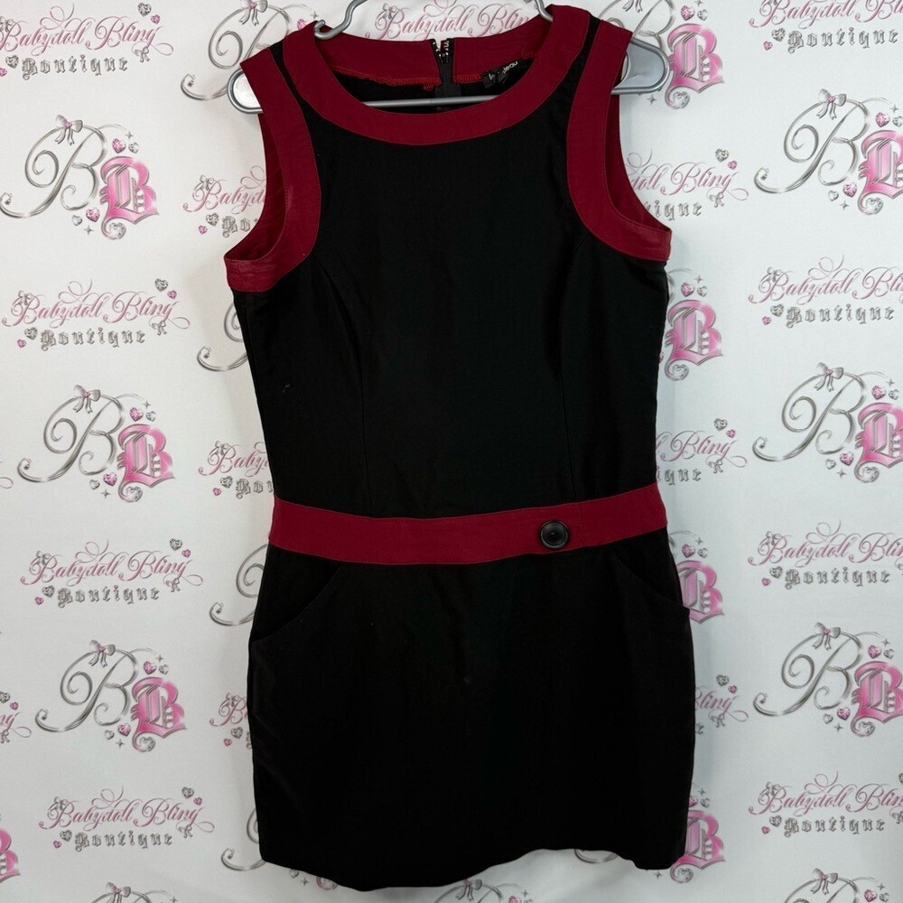 Le chateau dress mini vintage style Elegant Black and Red Sleeveless Dress